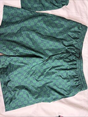 Gucci Green Drawstring Pouch with Navy GG Monogram